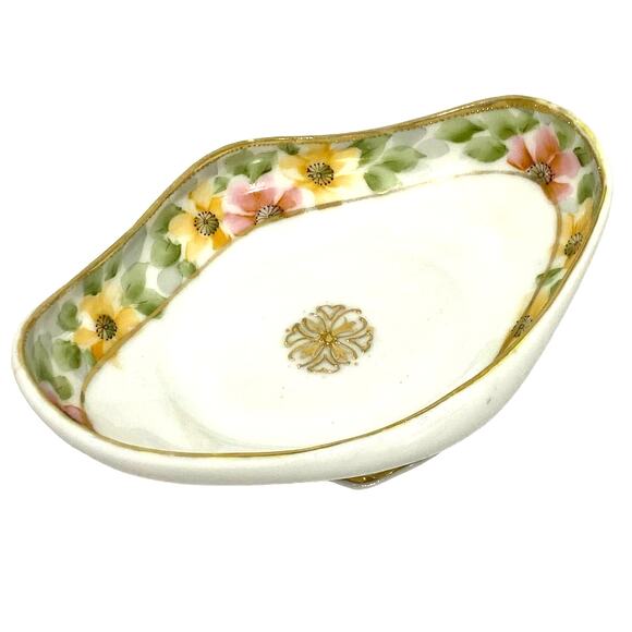Nippon porcelain trinket dish white bowl with hand painted floral gold moriage - Picture 1 of 9